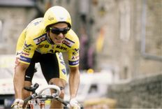 Greg LeMond in THE LAST RIDER  Photo Credit Offside Sport Photography Ltd.  Courtesy of Roadside Attractions